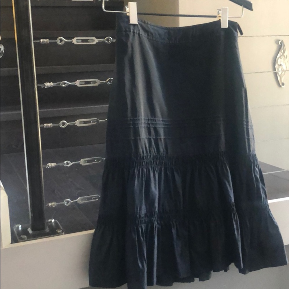 Black skirt